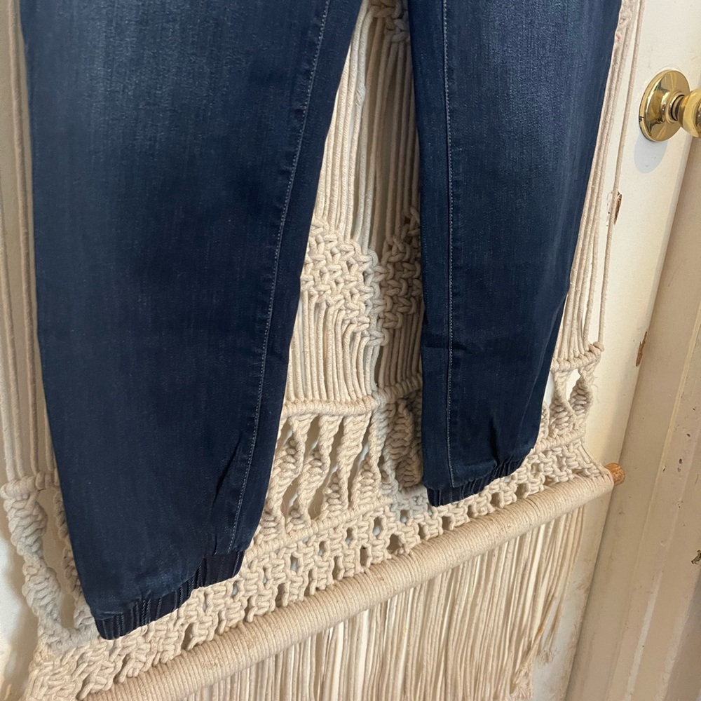 Logo Lori Goldstein Pants jean Jogger Womens 6 Medium Wash Blue Stretch - Picture 2 of 6